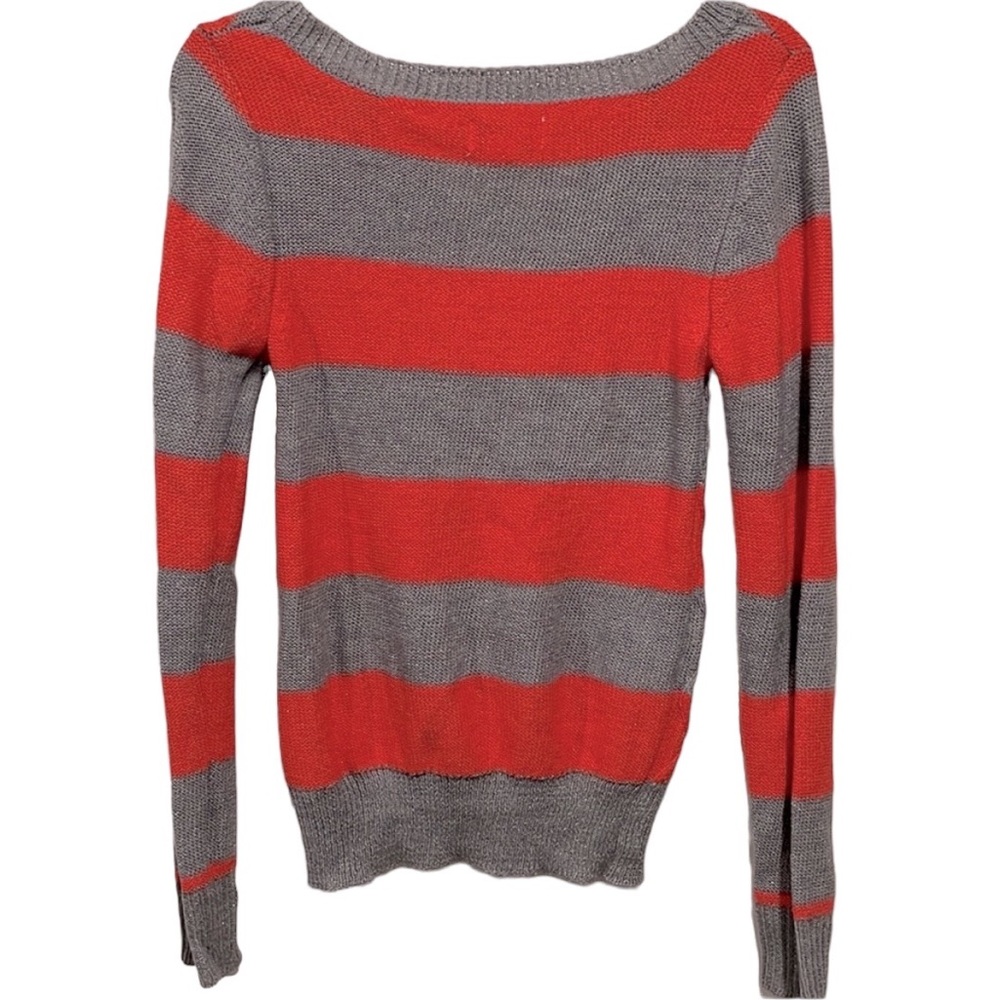 Large Juniors sweater - Picture 2 of 3
